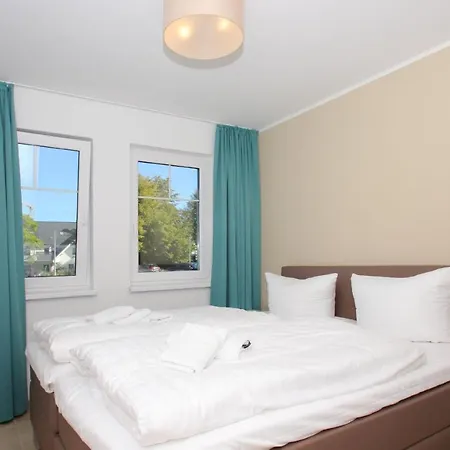 Strandnahe Mit Terrasse, Gratis Nutzung Vom Ahoi Erlebnisbad Und Sauna In Sellin - Rex Rugia 13-1 *