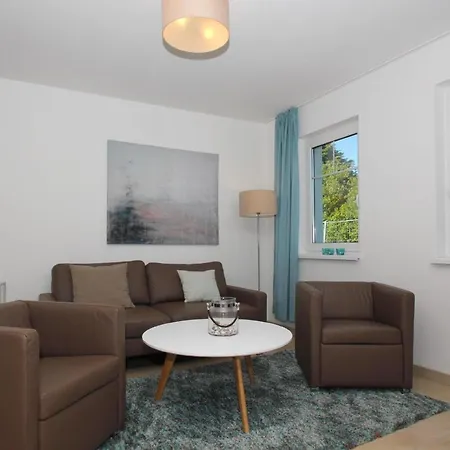 Strandnahe Mit Terrasse, Gratis Nutzung Vom Ahoi Erlebnisbad Und Sauna In Sellin - Rex Rugia 13-1 *